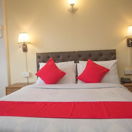 The Pelling Resort Пеллинг Экстерьер фото