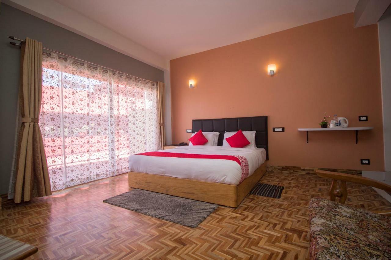 The Pelling Resort Пеллинг Экстерьер фото