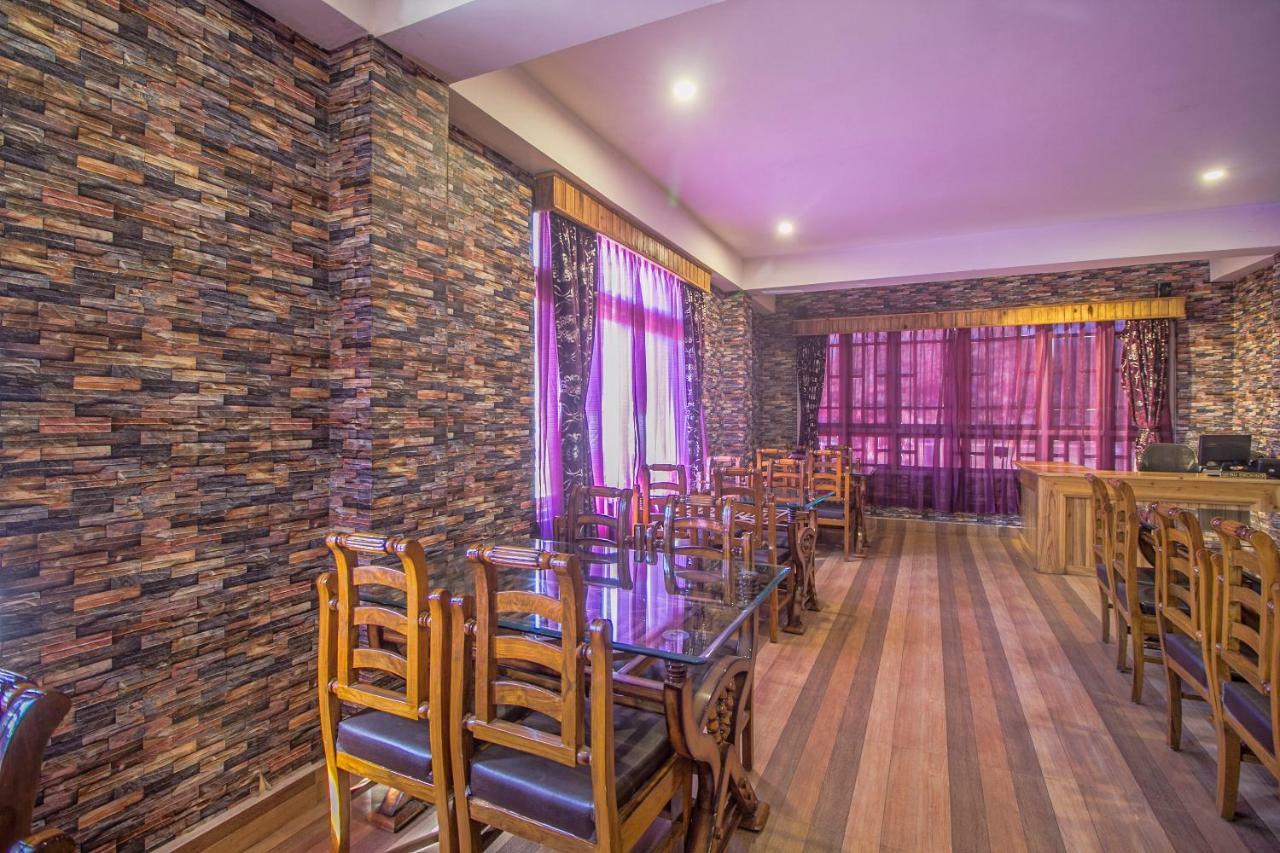 The Pelling Resort Пеллинг Экстерьер фото