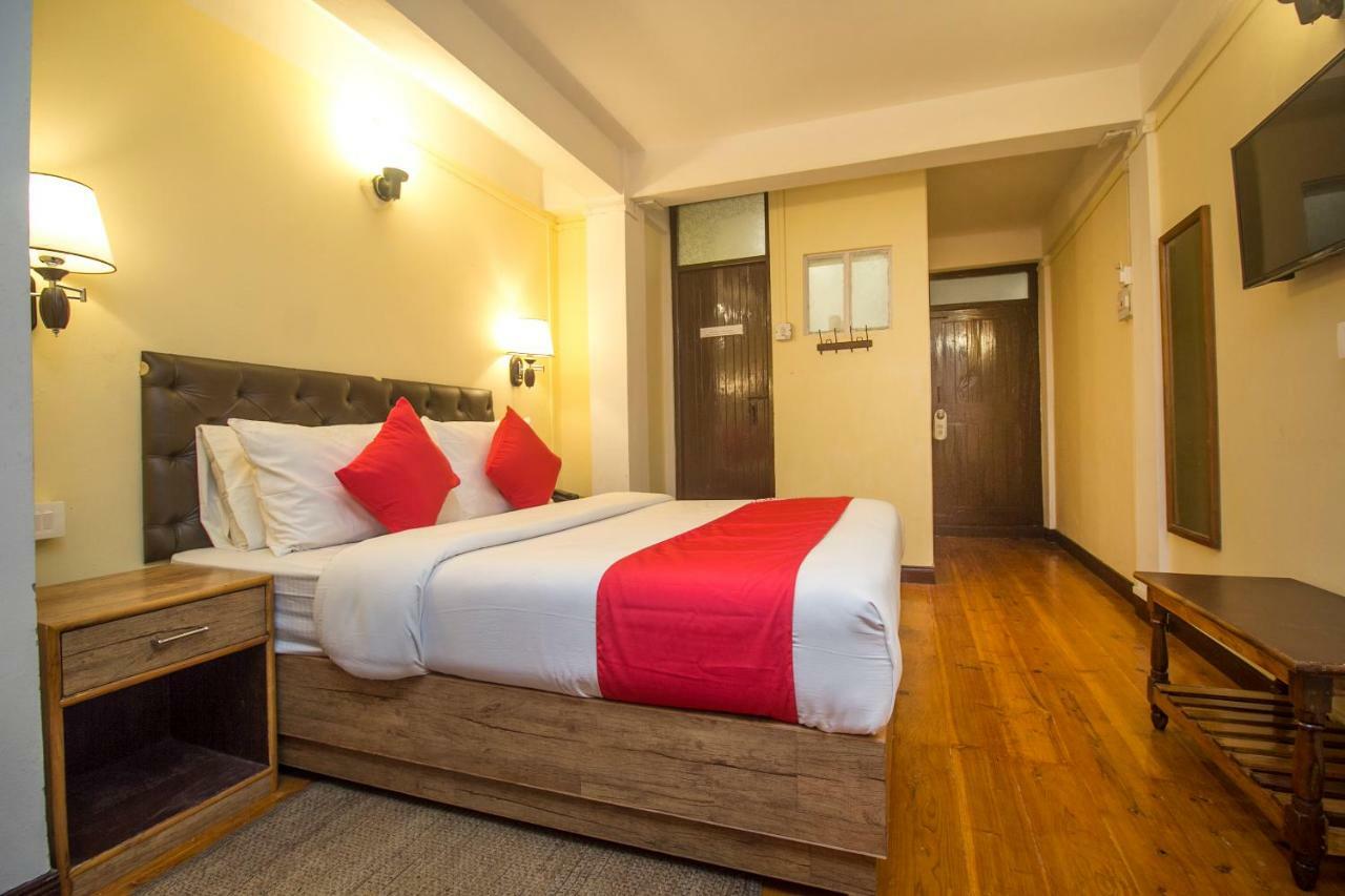 The Pelling Resort Пеллинг Экстерьер фото