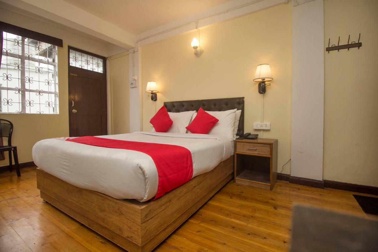 The Pelling Resort Пеллинг Экстерьер фото