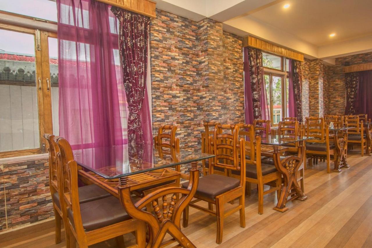 The Pelling Resort Пеллинг Экстерьер фото